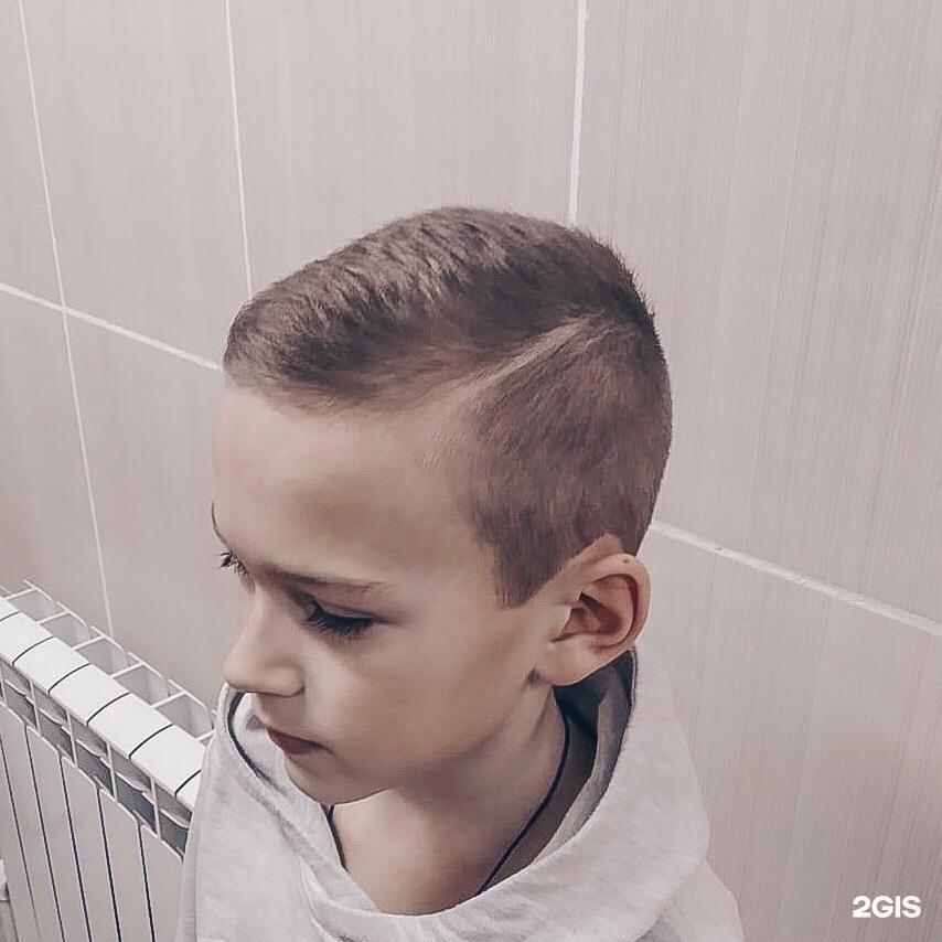 Кроп фейд. Корп 2 стрижка. Корп 2 стрижка. Фейд кроп стрижка. Buzz cut стрижка мужская.