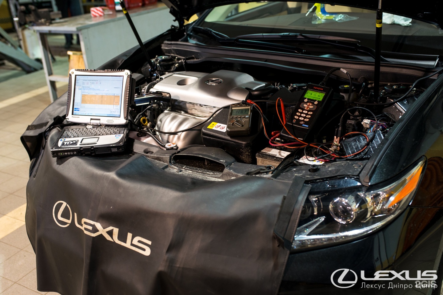 Сервис lexus. Лексус сервис. Техническое обслуживание Lexus. Car service Lexus. Lexus service Center.