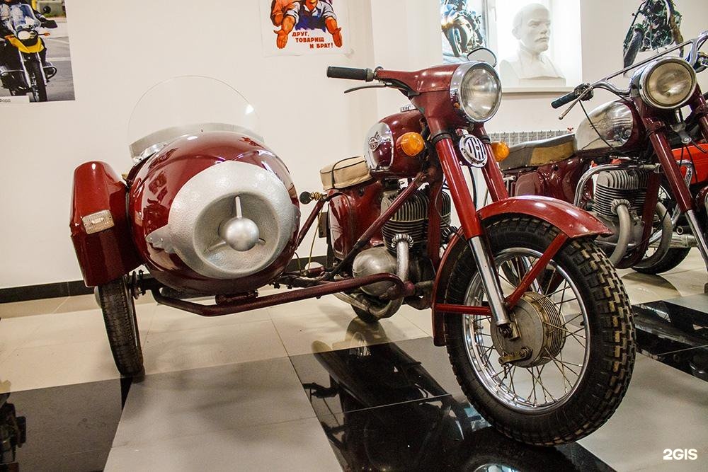 музей ретро автомобилей иркутск.