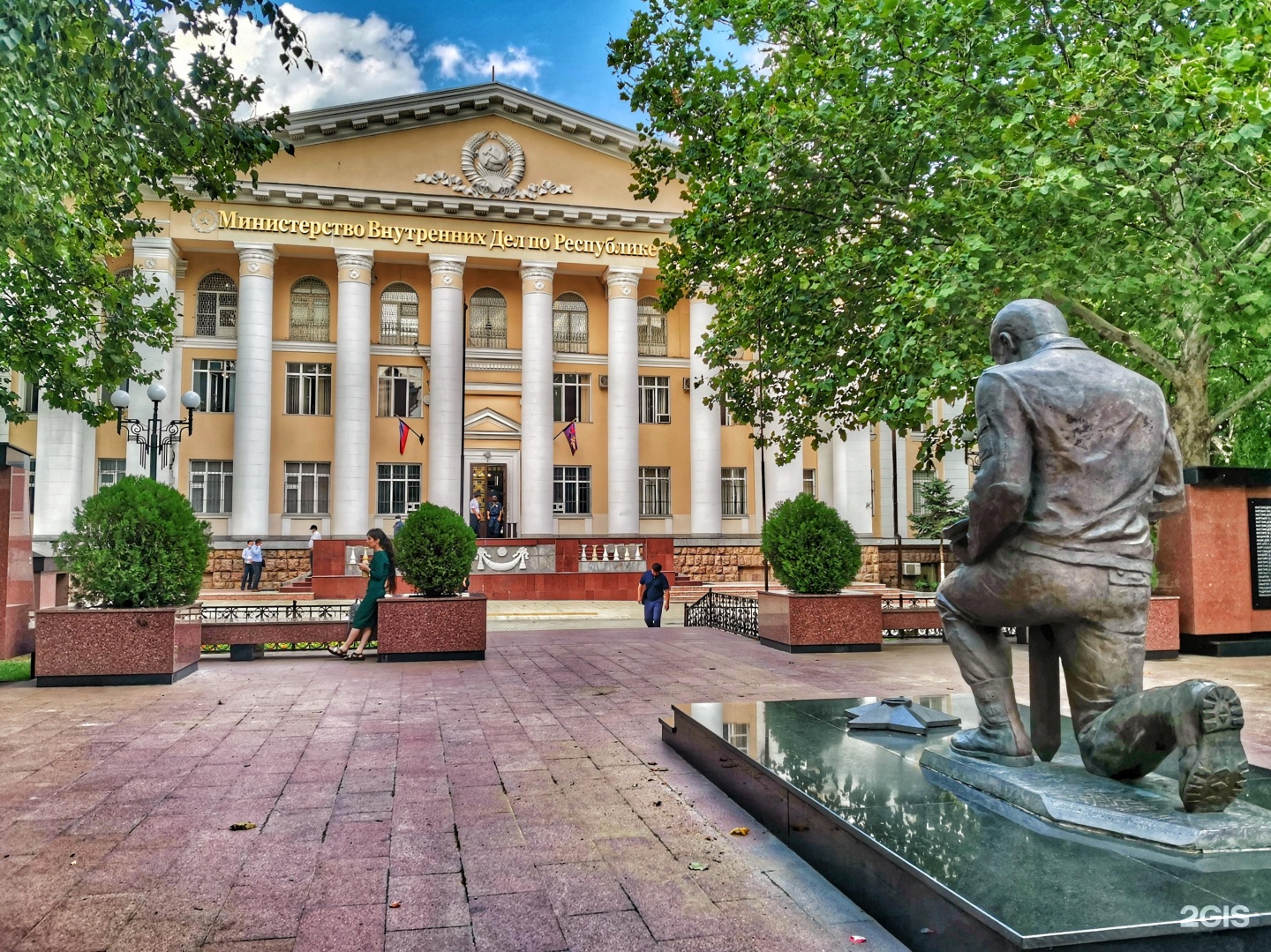 Проспект гамзатова. Улица Гамзатова Махачкала. Проспект Расула Гамзатова. Проспект Расула Гамзатова 64. Проспект Расула Гамзатова дом 7.