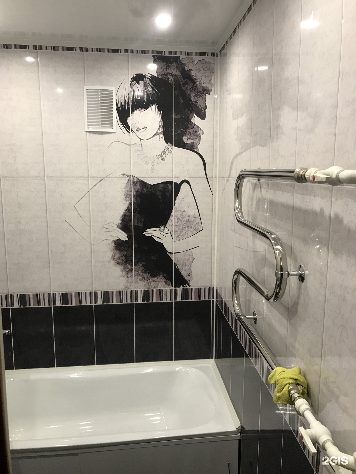 Титан ремонт. Панели пвх с лицом девушки в шпаклевке. титан ремонт москва. титан ремонт друговп екатерина.