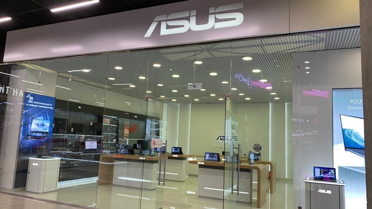 Asus москва. ASUS Store. Новокузнецкая ул 6 ASUS фирменный магазин. Куйбышева 41 асус. И ещё 18 магазины бытовой техники re:Store, фирменный магазин Samsung и другое.