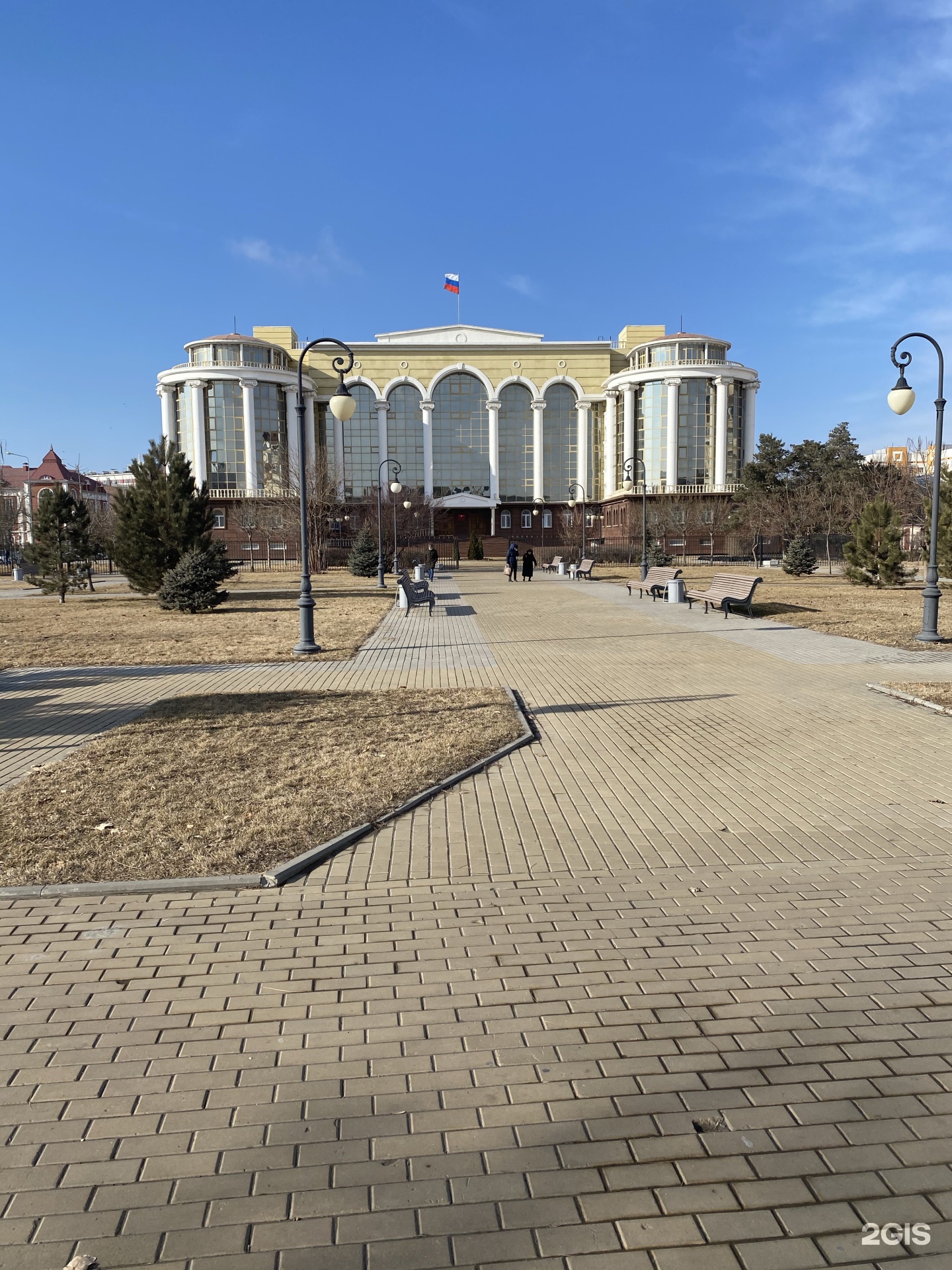 Астраханский областной. Адмиралтейская Астрахань. Адмиралтейская 3/1 Астрахань. Областной суд Астрахань.