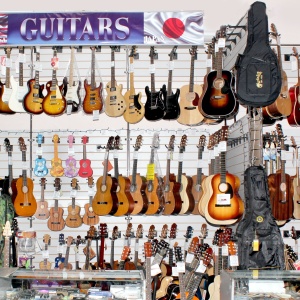 Фото от владельца Music Hall, магазин музыкальных инструментов, звукового и светового оборудования