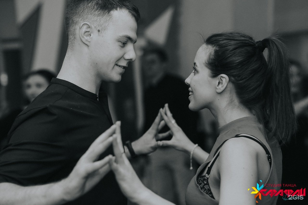 Студия-школа танцев сарафан фэмили ростов-на-дону. Студия-школа танцев сарафан фэмили. Сарафан студия танца ростов-на-дону красноармейская. Сарафан студия танца ростов. Студия-школа танцев сарафан фэмили ростов-на-дону.