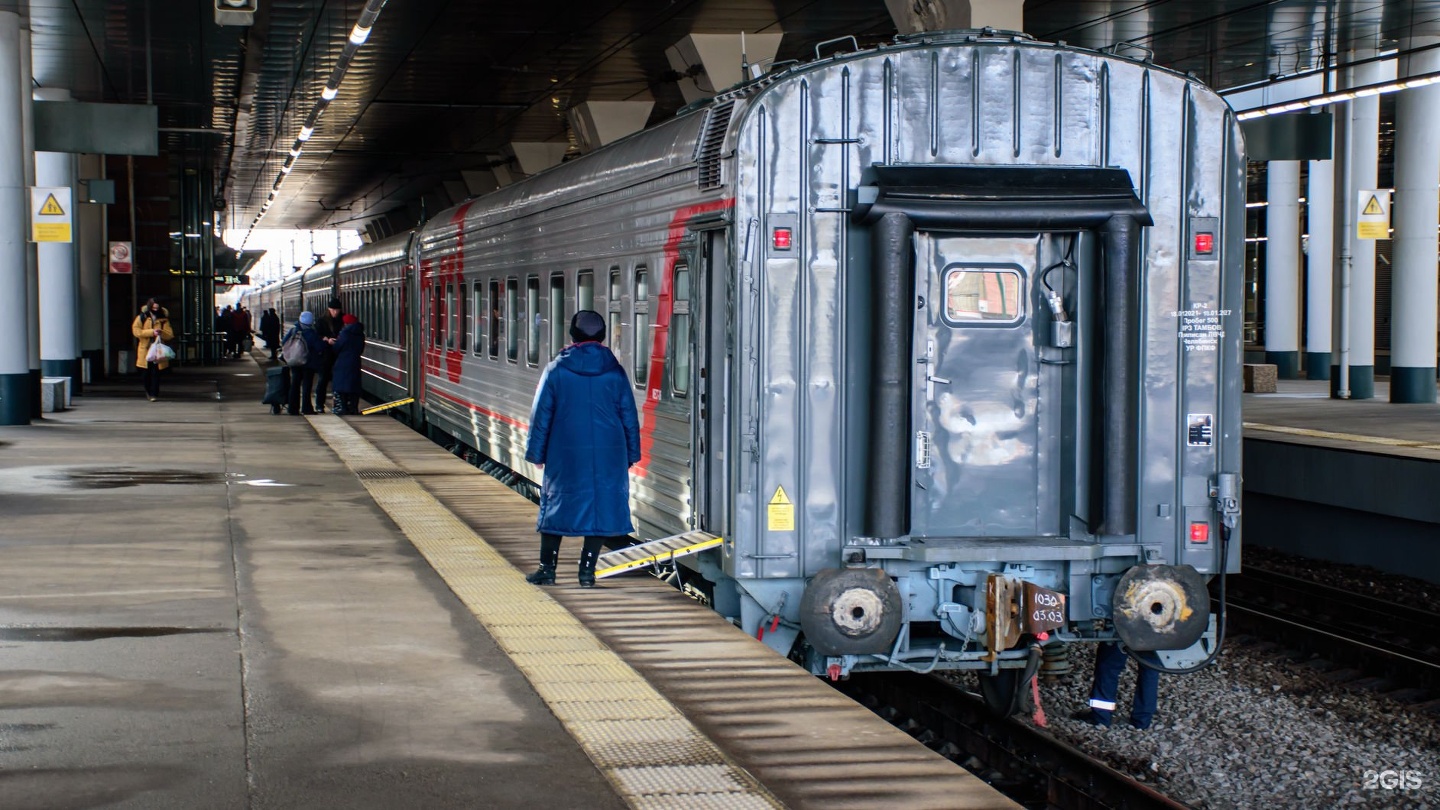 Поезда с московского вокзала санкт петербурга. Станция Ладожская Санкт-Петербург. Ладожский вокзал фото.