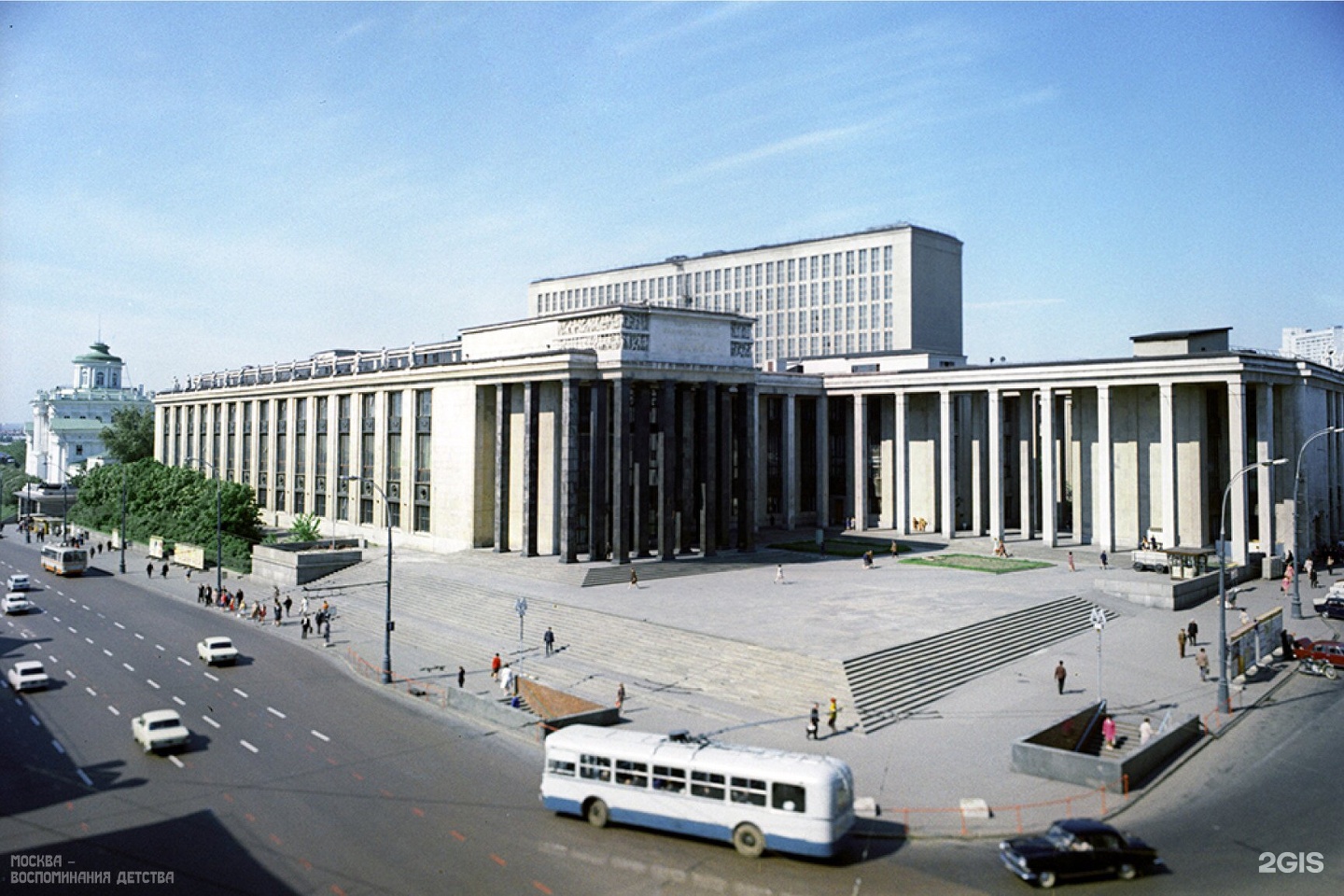 Библиотека имени ленина улица. Государственная библиотека им. Ленина в москве. Государственная библиотека ссср имени ленина. Библиотека имени ленина улица.