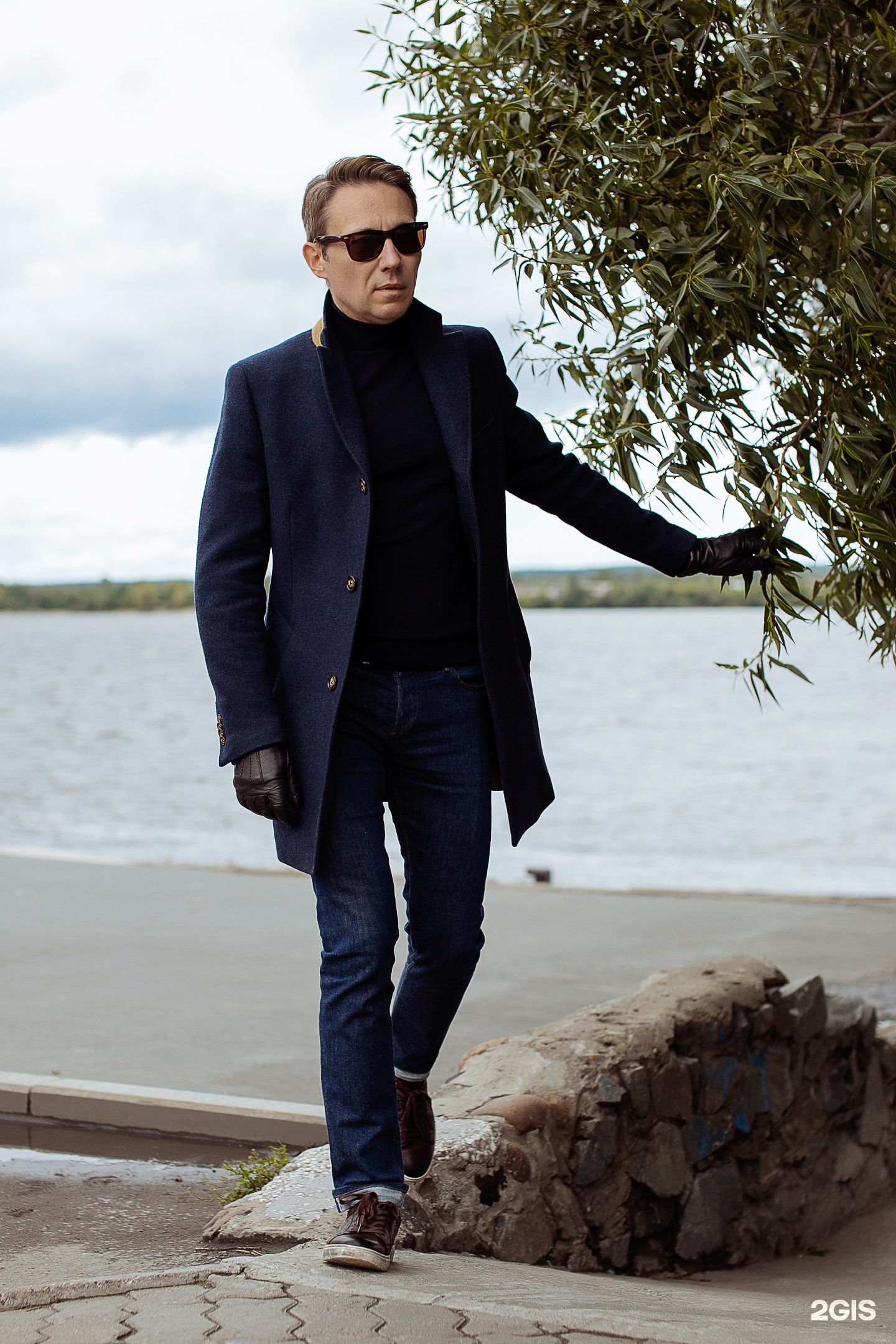 кухтинов андрей андреевич. жилет утепленный алекс. магазин одежды для мужчин. рубашка, футболка, джинсы, трусы, носки. каракс пермь одежда.