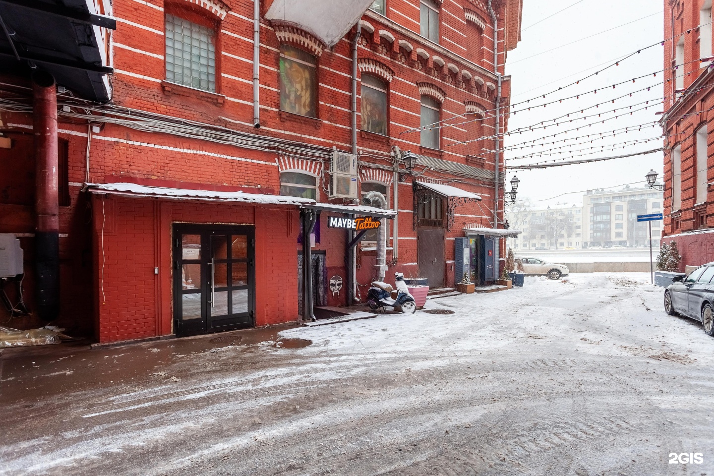 Москва музей машин берсеневский переулок. Берсеневская набережная, д.6 стр.2.