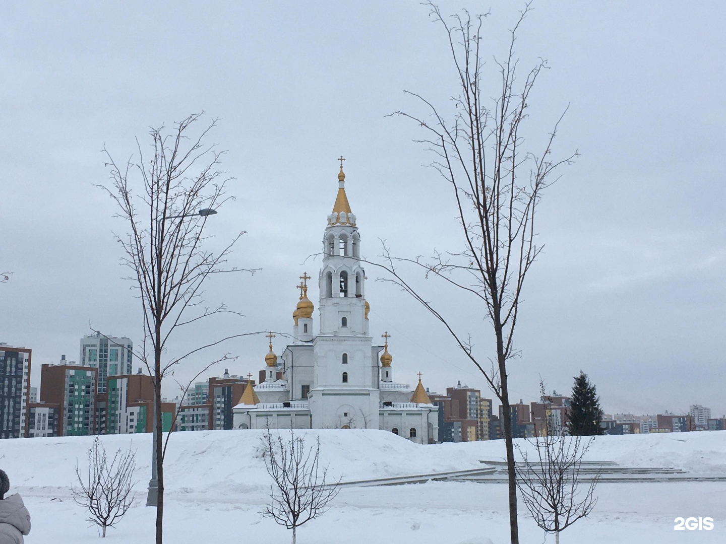 Храм строителей екатеринбург академический. Храм Божьих Строителей Екатеринбург символично.