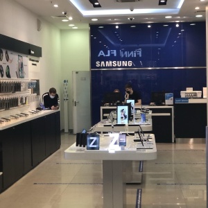 Фото от владельца Samsung, сеть фирменных магазинов