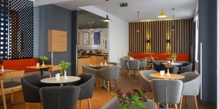 Алматы: Отель Holiday Inn Express