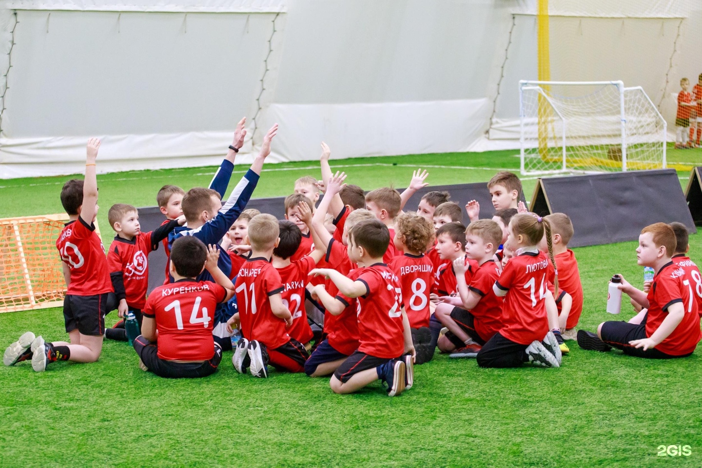 Детский футбол tornado football. Торнадо Тула школа футбола. Футбол в школе. Футбольная школа Екатеринбург. Футбол ОВЗ.