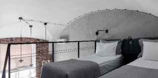 Санкт-Петербург: Отель 1715 Duplex Hotel