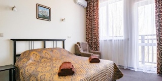 Ейск: Отель Волна