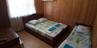 Лоо: Гостевой дом Дики