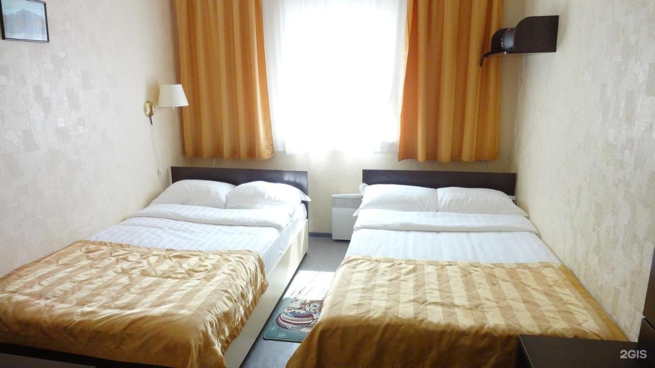 восток, отель 3*.