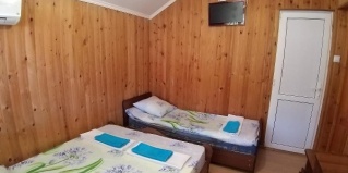 Лоо: Гостевой дом Дики