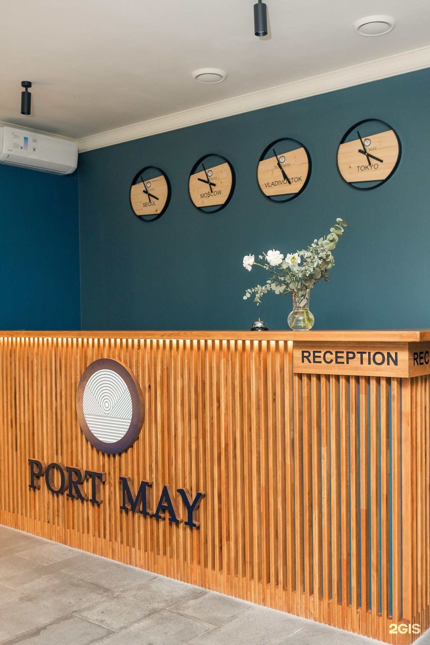 Port may владивосток. Port May Владивосток гостиница. Port May Hotel.