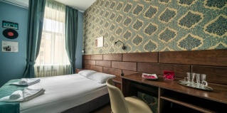 Санкт-Петербург: Отель Рубинштейна 30