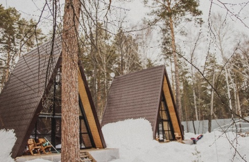 с. Муранка: Турбаза Дом-шалаш на Усе