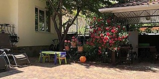 Геленджик: Гостевой дом Июль