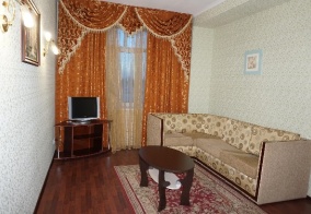 Отель Зодиак в Радужном