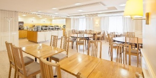 Москва: Отель Marins Park Hotel Москва Пражская