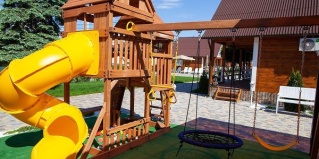 Анапа: Коттедж Бухта-Барахта