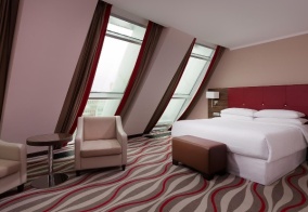 Отель Azimut Сити Отель в Калужской области