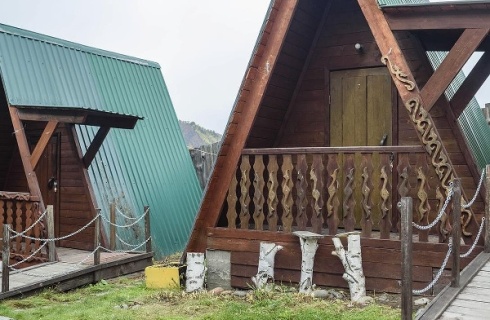 с. Элекмонар: Коттедж Викинг на Катуни