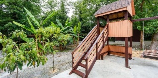 Сочи: Коттедж У Елены