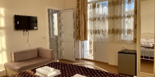 Гагра: Гостевой дом Маргарита