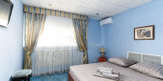 Казань: Отель Гостиный двор