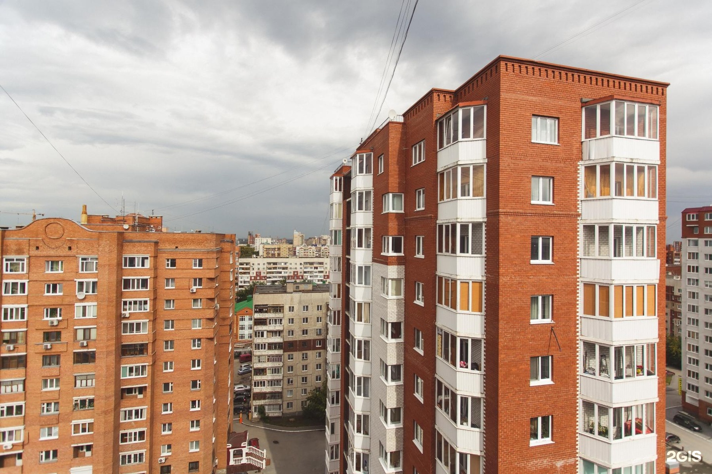 50 лет влксм тюмень. Аврора Тюмень. Апарт отель Аврора Тюмень. Отель Аврора Тюмень. Тюмень 50 лет ВЛКСМ гостиница.