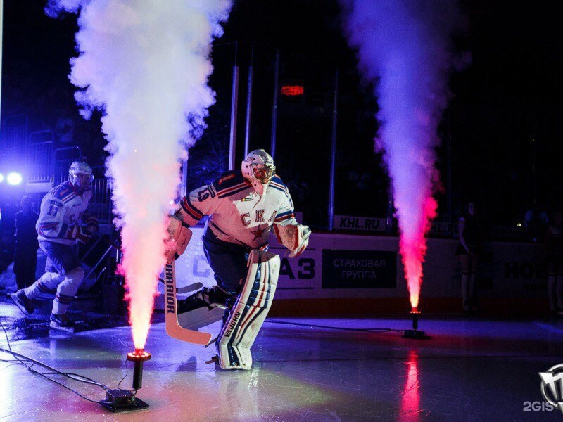 пол беттани и элизабет олсен. студия спецэффектов. хромакей съемка. сигурни уивер голос монстра. съемки фильма в космосе.