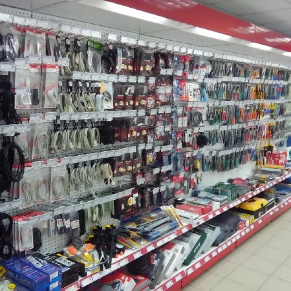 ЧИП и ДИП, сеть магазинов радиодеталей, электронных