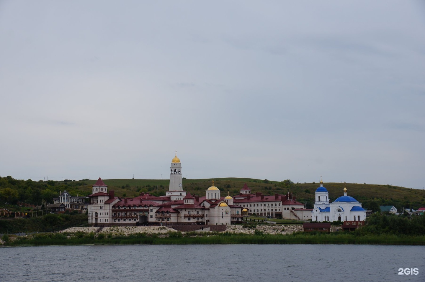 Винновка волгоград. Винновка Самарская область монастырь. Мужской монастырь Винновка ночью. Казанский мужской монастырь Нижний Тагил. Свято Богородичный мужской монастырь Винновка архивные.