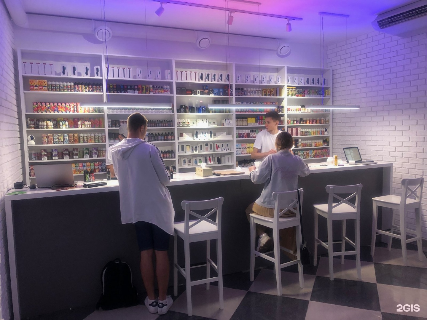 Днк владивосток вейпшоп. Магазин вайп шоп. Chilla shop владивосток. Вейпшопы владивосток. Вейпшопы владивосток.