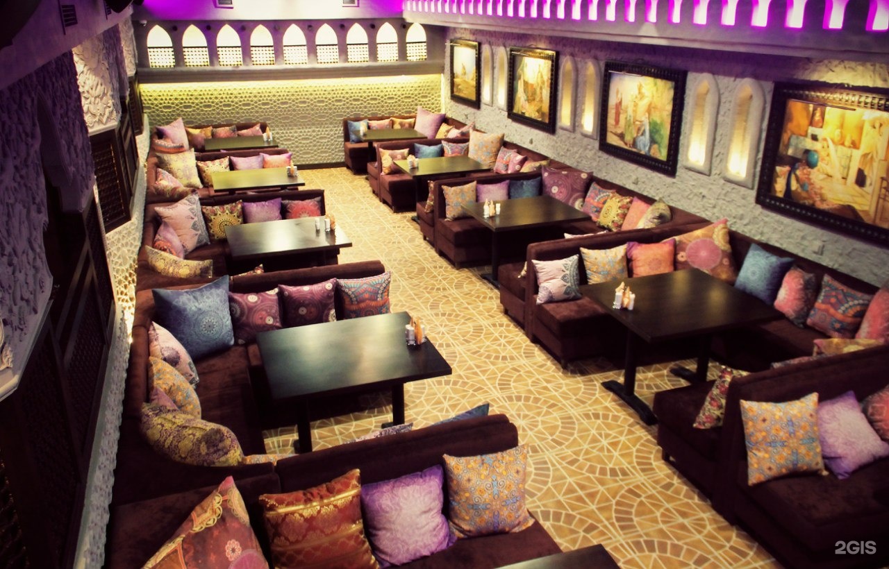 Кампус кафе москва. Кампус ресторан в москве на таганке. Кампус на дне. Кафе кампус миклухо-маклая. Кампус кафе бар на таганке.