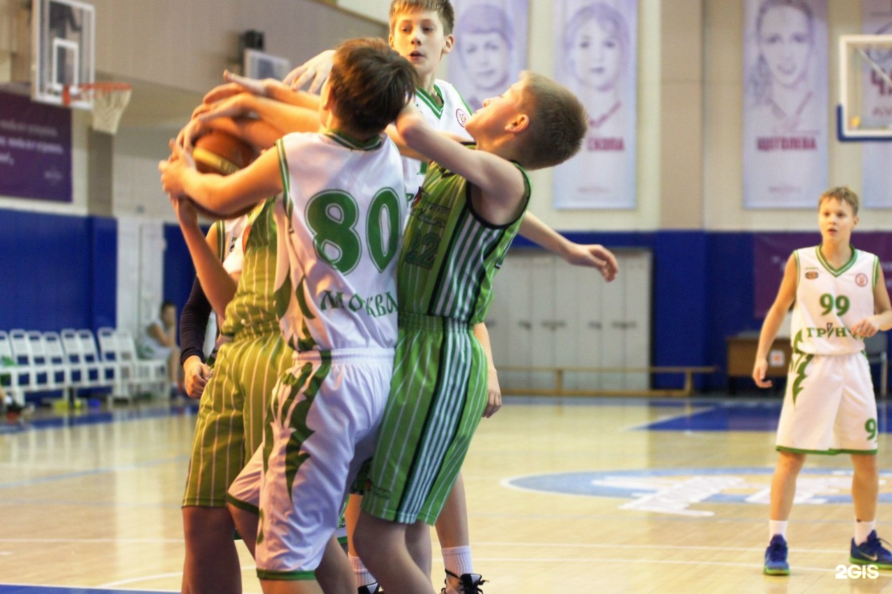 детская баскетбольная команда. баскетбольный лагерь 2022. баскетбольная команда руна москва. команда руна баскетбол москва. детский баскетбольный клуб.