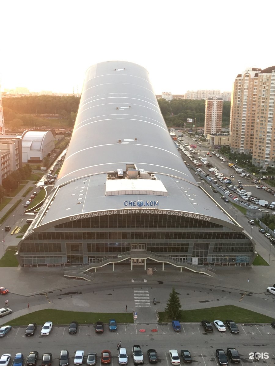 Снежком красногорск. Комплекс снежком Красногорск. Павшинская Пойма снежком. Красногорск горнолыжный комплекс. Снежком горнолыжный комплекс в Красногорске.