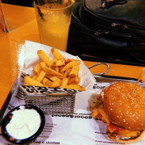 Фото от владельца Burger Heroes, кафе-ресторан