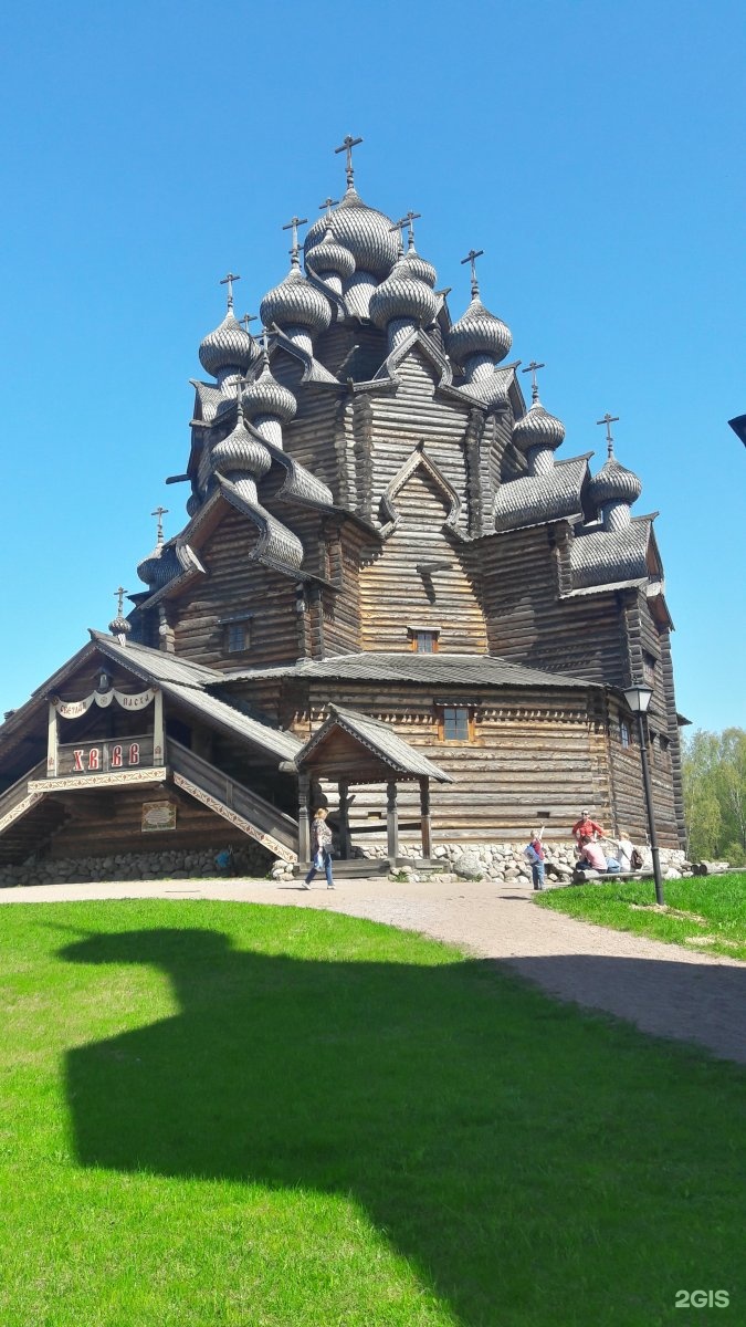 Поселок имени свердлова. Церковь поселок имени Свердлова. Деревянная Церковь в пос им Свердлова. Покровский Погост. Посёлок имени Свердлова достопримечательности.