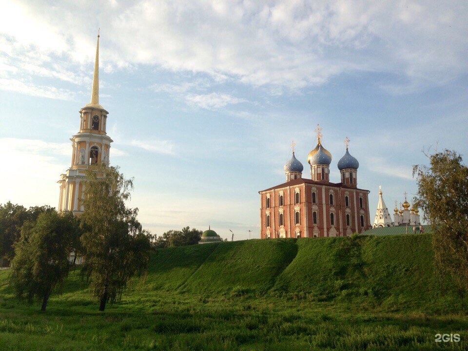 Рязанский Кремль Успенский собор осень