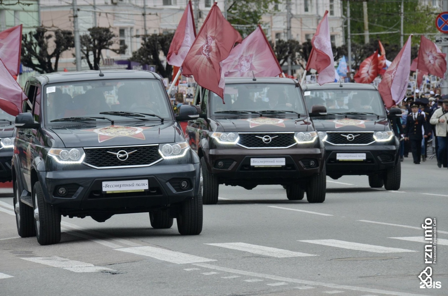 Нива рязань. УАЗ Автоимпорт, Тула. Колонна военных УАЗОВ. Колонна Бессмертного полка Рязань. УАЗ Рязань.