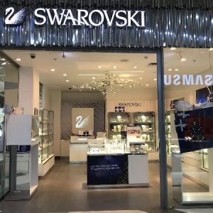 Фото от владельца SWAROVSKI, салон бижутерии