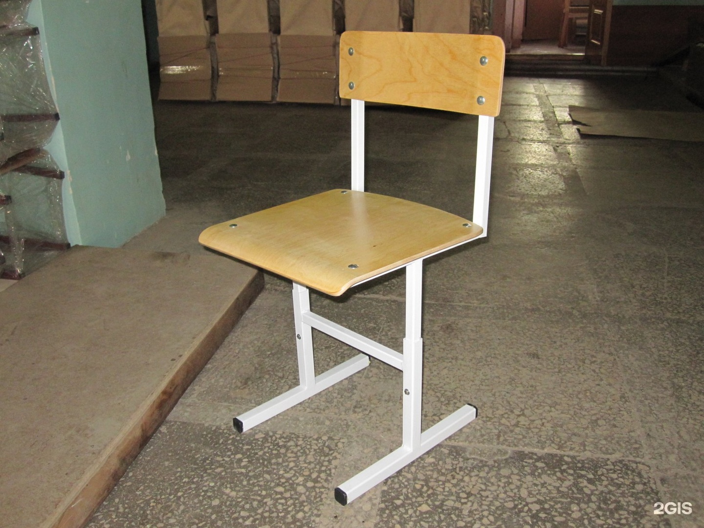 Сервис мебель хороший сервис. Сервис мебель 1. Кухня патина орех. Мебельный сервис. Кемерово кузнецкий проспект мебельная фабрика.