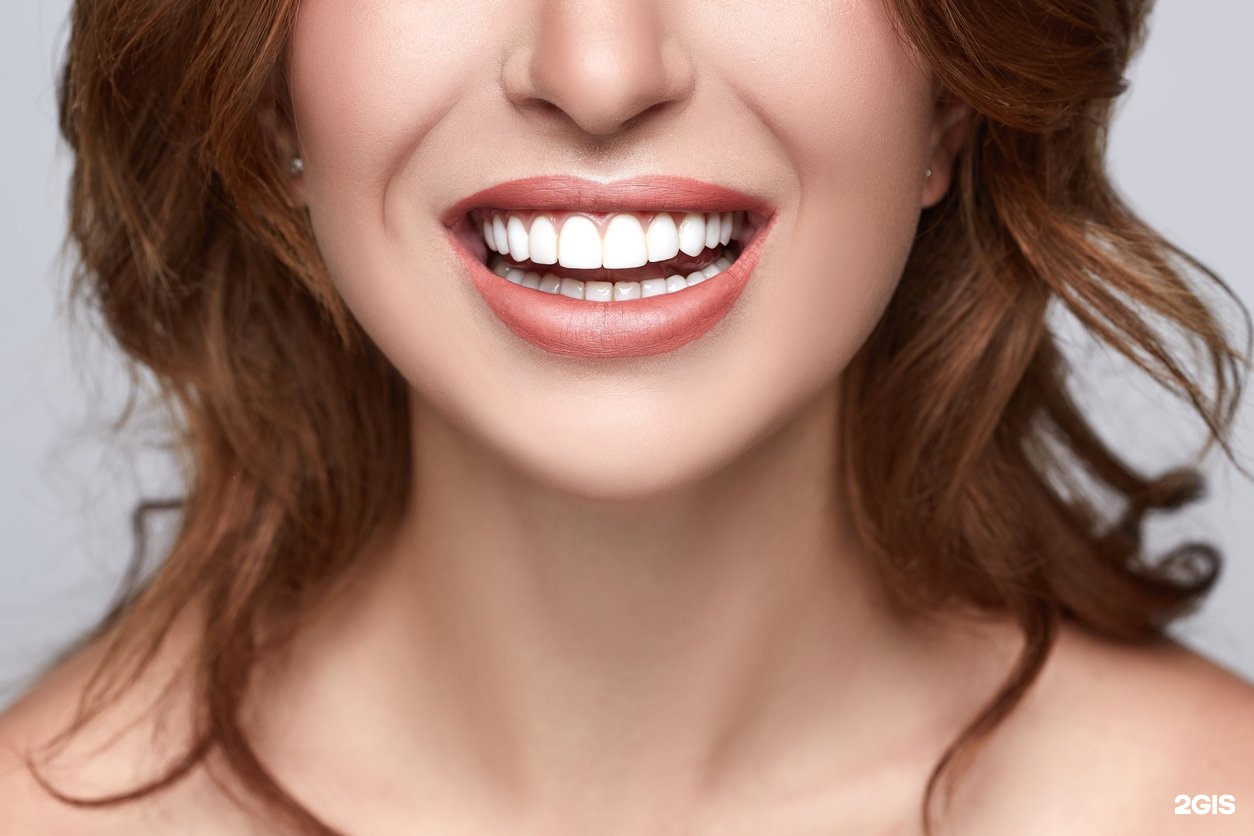 Красивые зубы знаменитостей фото