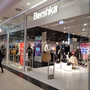 Фото от владельца Bershka, сеть бутиков одежды и аксессуаров